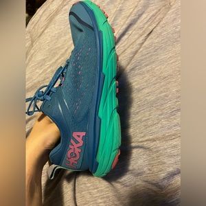 Hoka one one Challenger ATR 6